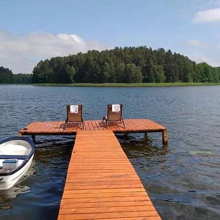 Villa Lakehouse *
